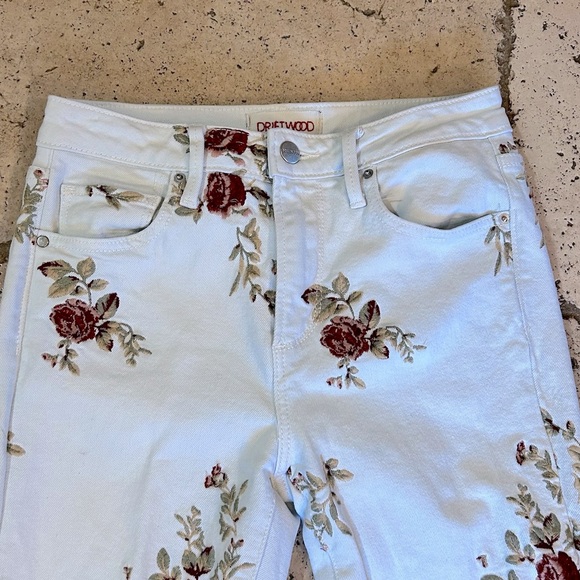 Free People Driftwood Farrah Printed White Flare  Embroidered Floral Jeans - Picture 5 of 7